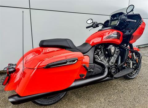 2024 Indian Motorcycle Challenger® Dark Horse® Icon with PowerBand Audio Package in Manchester, New Hampshire - Photo 9