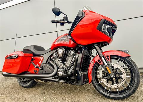 2024 Indian Motorcycle Challenger® Dark Horse® Icon with PowerBand Audio Package in Manchester, New Hampshire - Photo 30