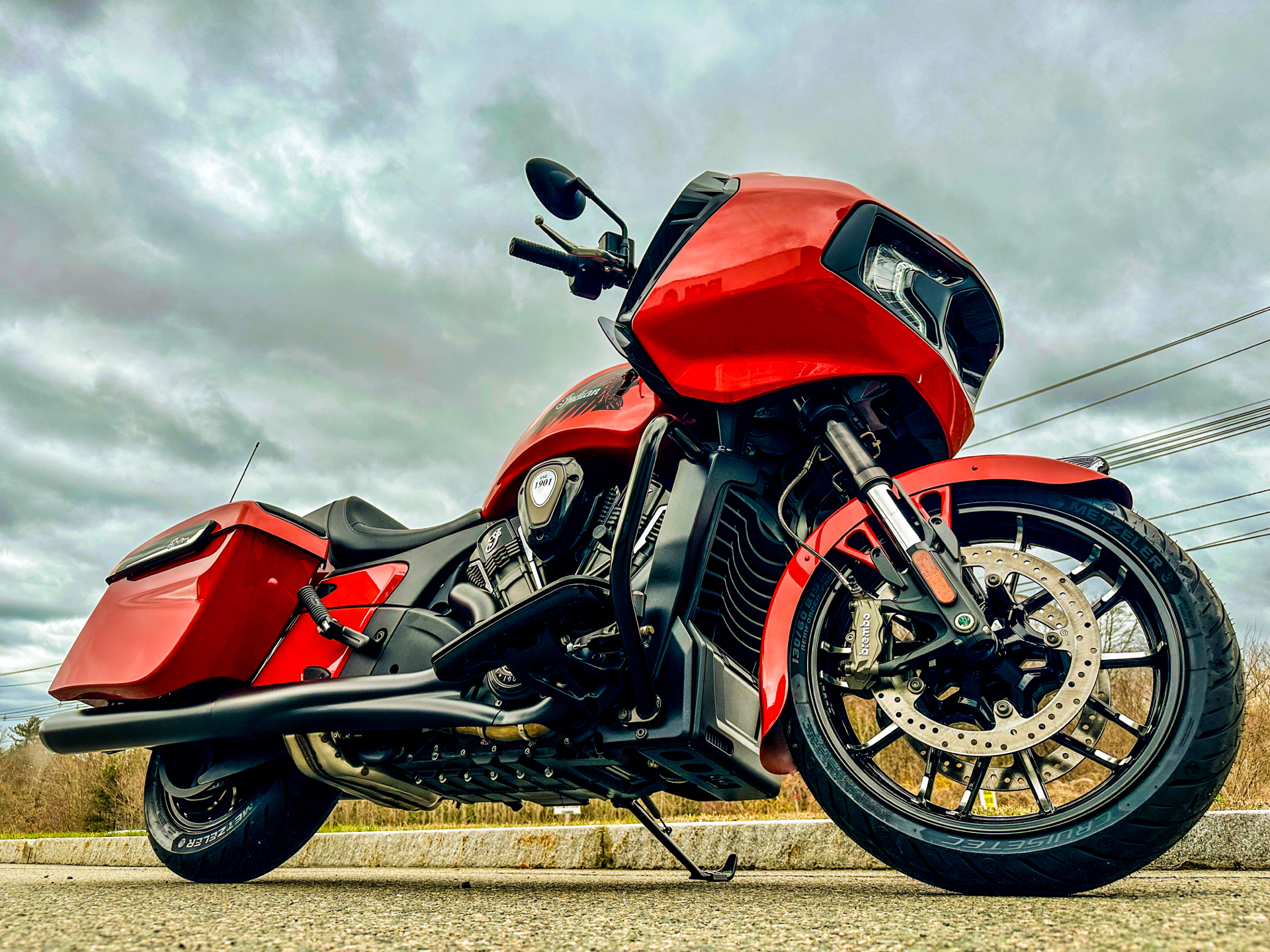 2024 Indian Motorcycle Challenger® Dark Horse® Icon with PowerBand Audio Package in Manchester, New Hampshire - Photo 36