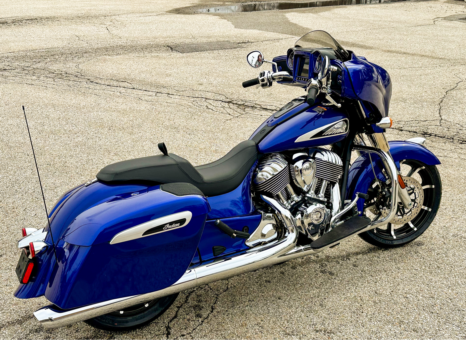 2024 Indian Motorcycle Chieftain® Limited with PowerBand Audio Package in Manchester, New Hampshire - Photo 11