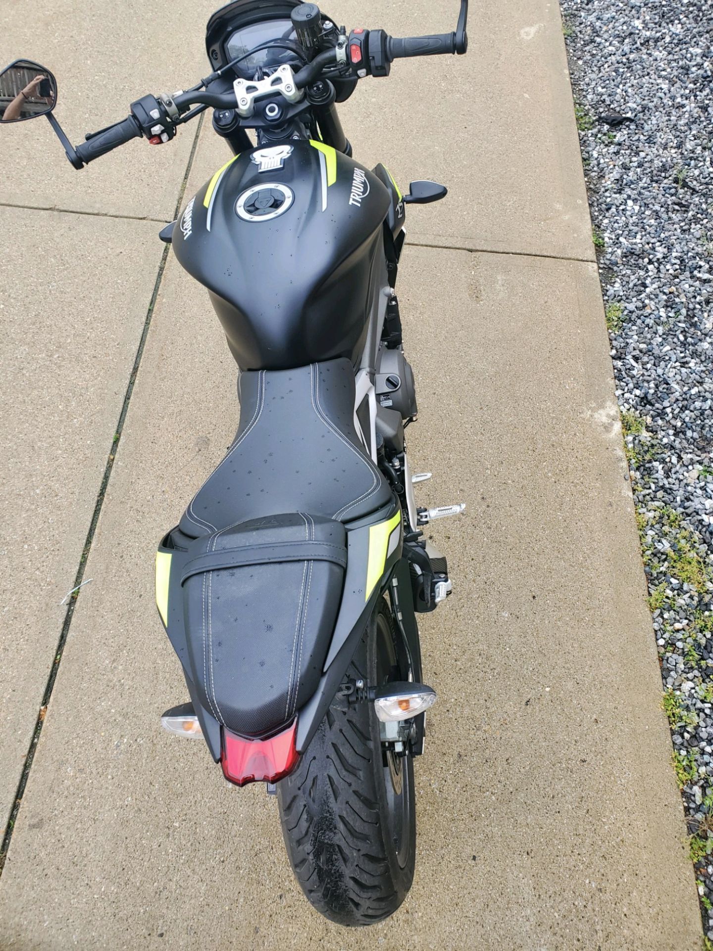 2022 Triumph Street Triple RS in Manchester, New Hampshire - Photo 9