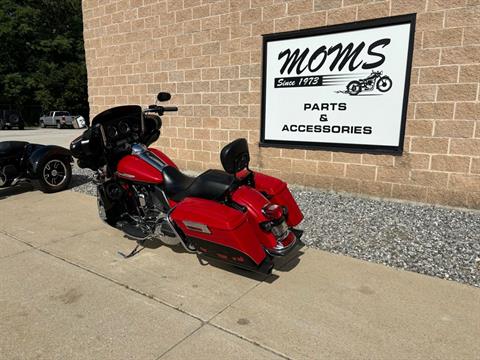 2011 Harley-Davidson Electra Glide® Ultra Limited in Manchester, New Hampshire - Photo 6