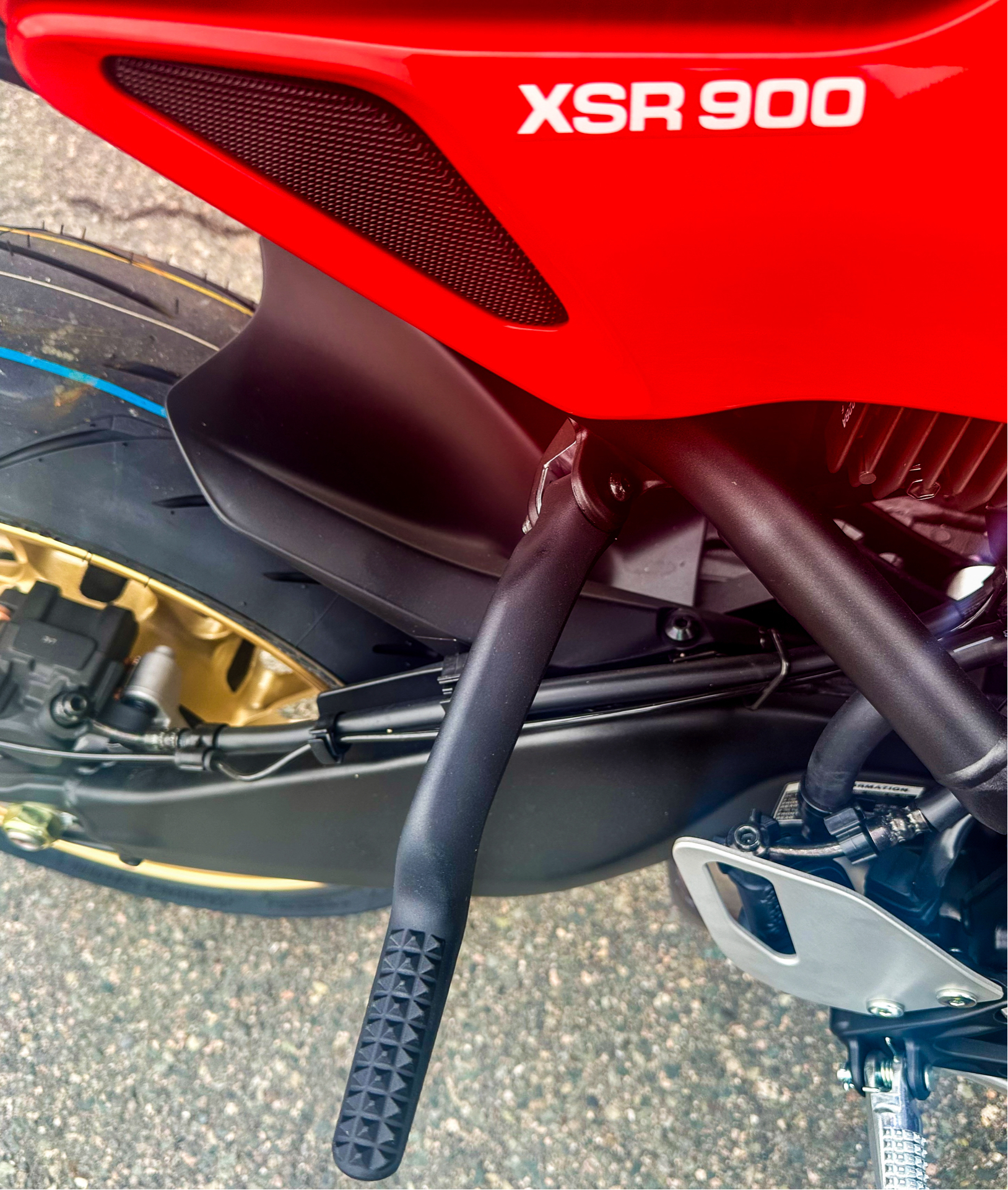 2024 Yamaha XSR900 in Manchester, New Hampshire - Photo 25