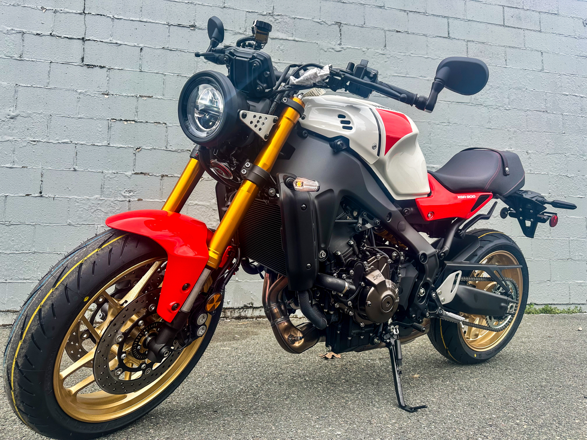 2024 Yamaha XSR900 in Manchester, New Hampshire - Photo 24