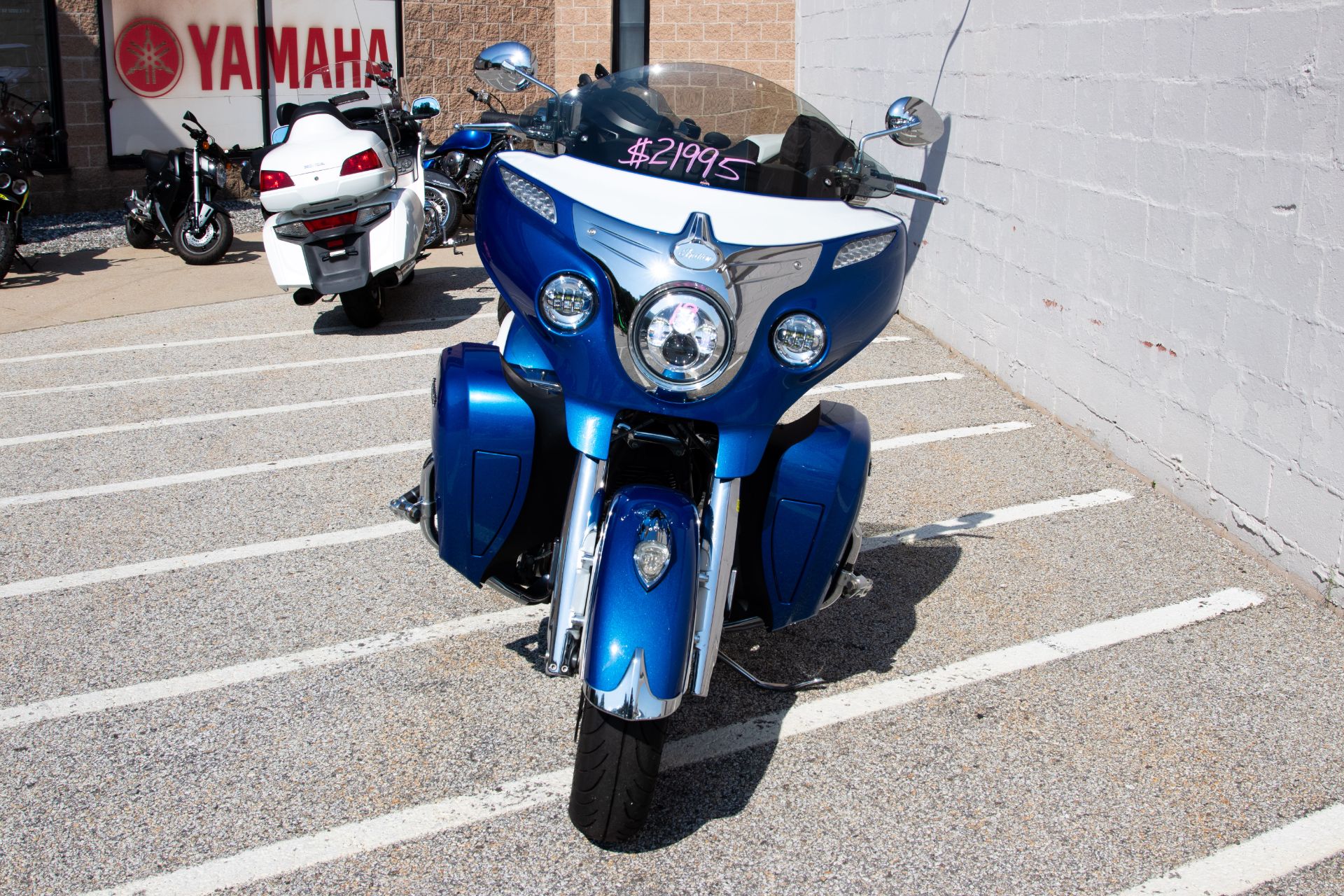 2019 Indian Motorcycle Roadmaster® Icon Series in Manchester, New Hampshire - Photo 4