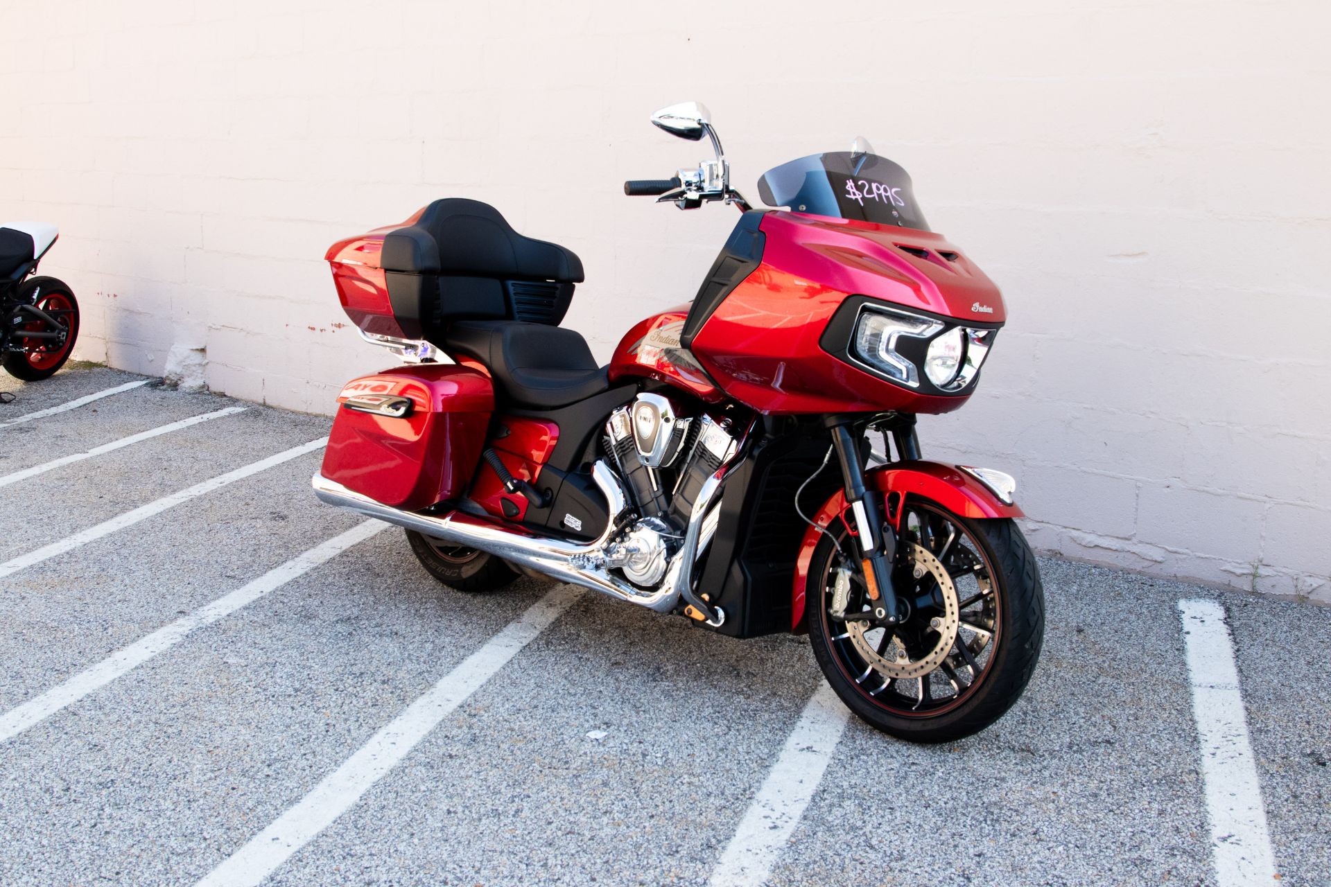 2020 Indian Motorcycle Challenger® Limited in Manchester, New Hampshire - Photo 2