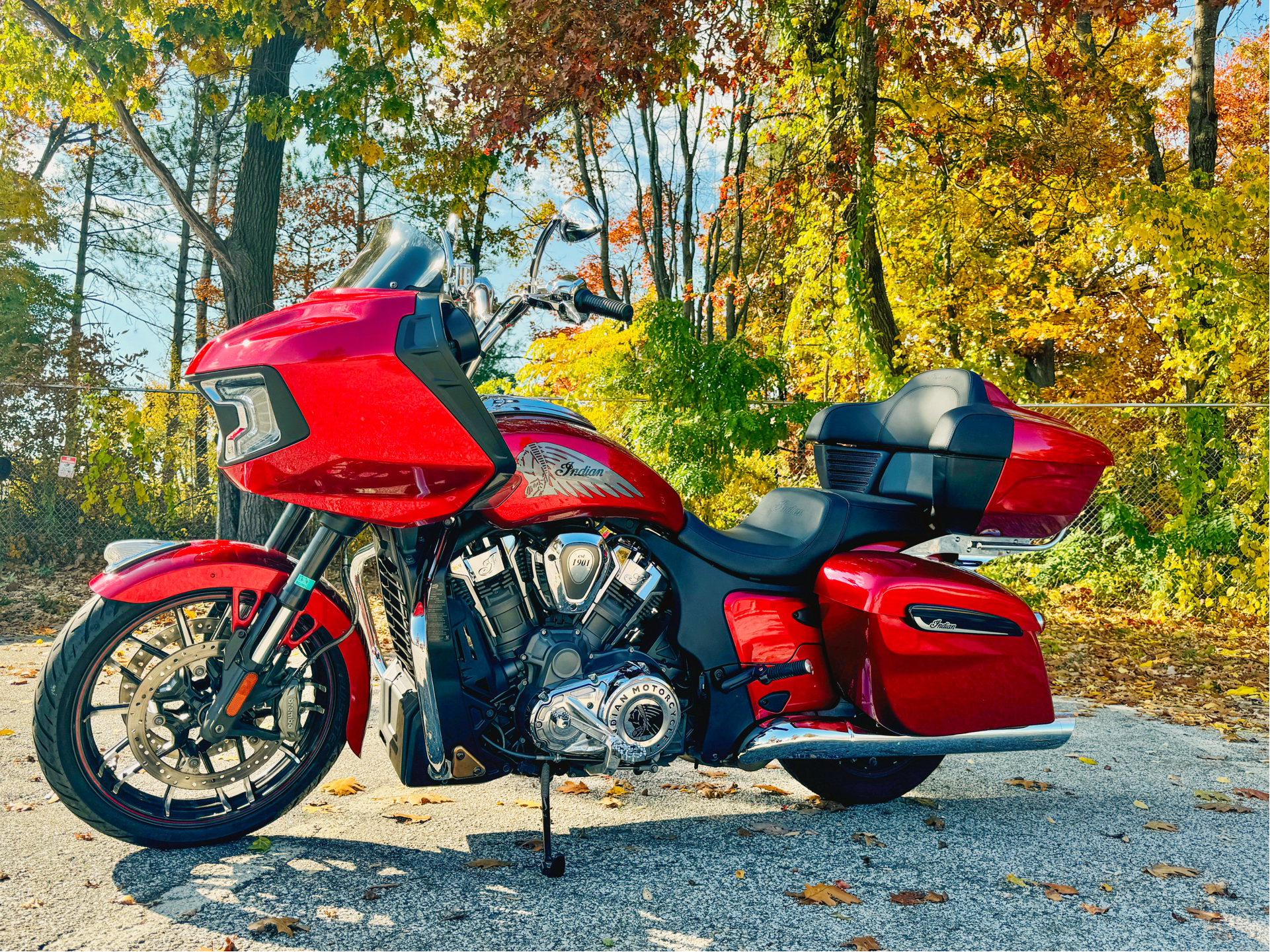 2020 Indian Motorcycle Challenger® Limited in Manchester, New Hampshire - Photo 5