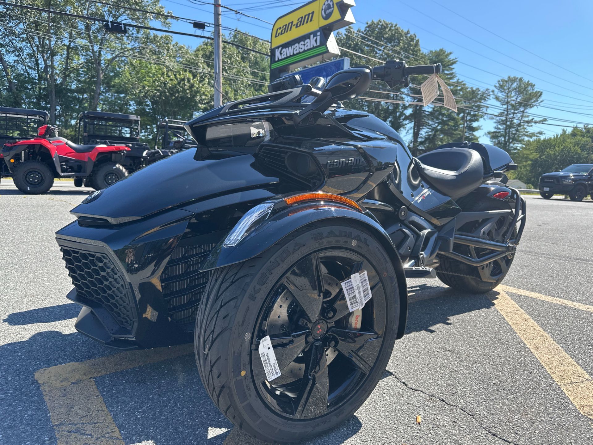 2023 Can-Am Spyder F3 in North Chelmsford, Massachusetts - Photo 3