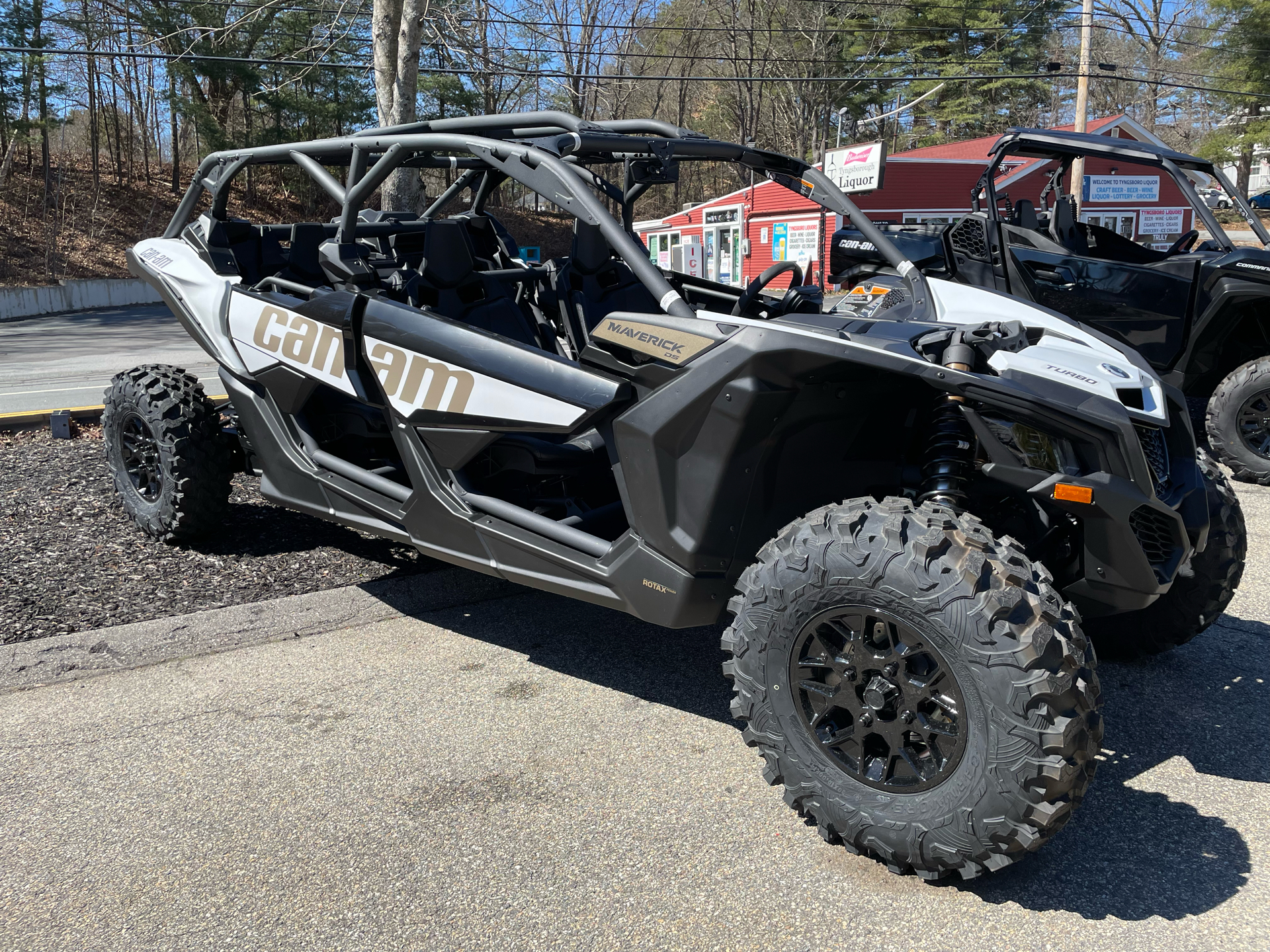 2024 Can-Am Maverick X3 Max DS Turbo in North Chelmsford, Massachusetts - Photo 2