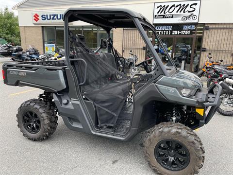 2024 Can-Am Defender XT HD10 in North Chelmsford, Massachusetts