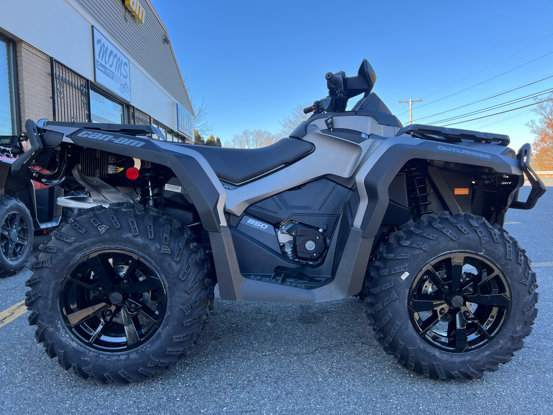 2024 Can-Am Outlander XT 850 in North Chelmsford, Massachusetts - Photo 1