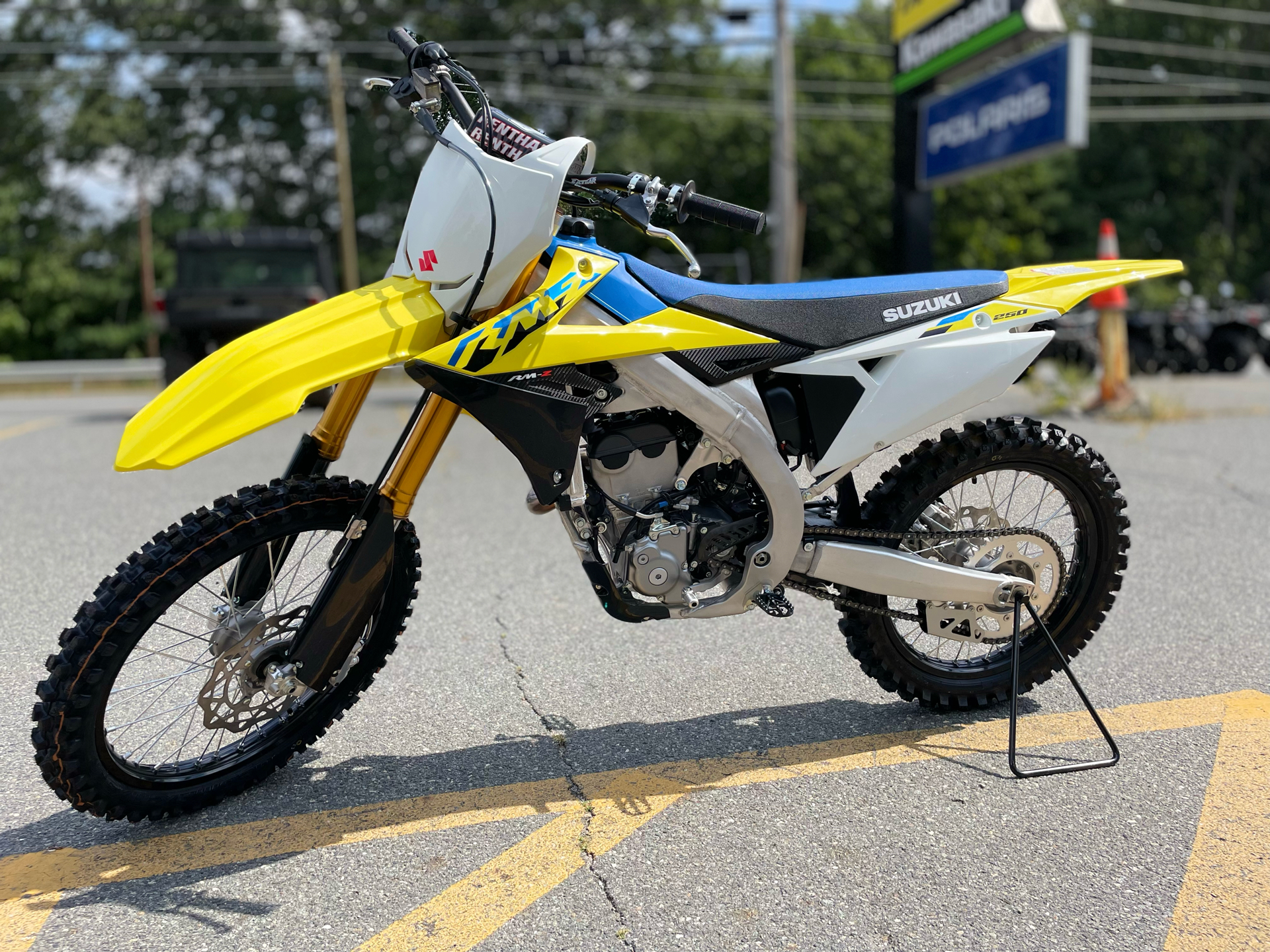 2025 Suzuki RM-Z250 in North Chelmsford, Massachusetts - Photo 8