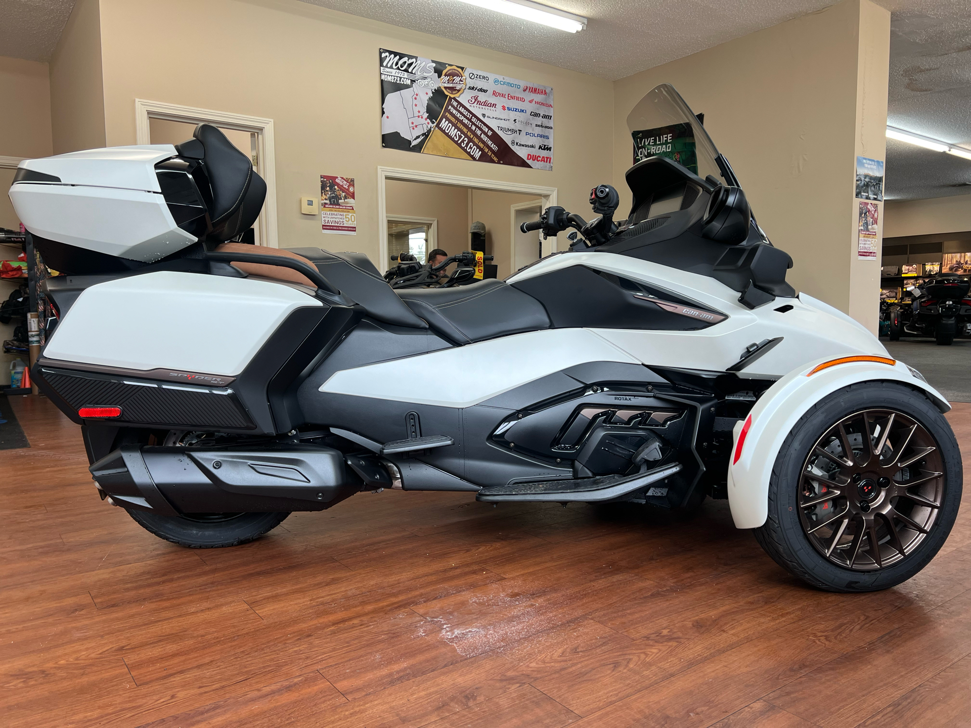 2024 Can-Am Spyder RT Sea-to-Sky in North Chelmsford, Massachusetts - Photo 4