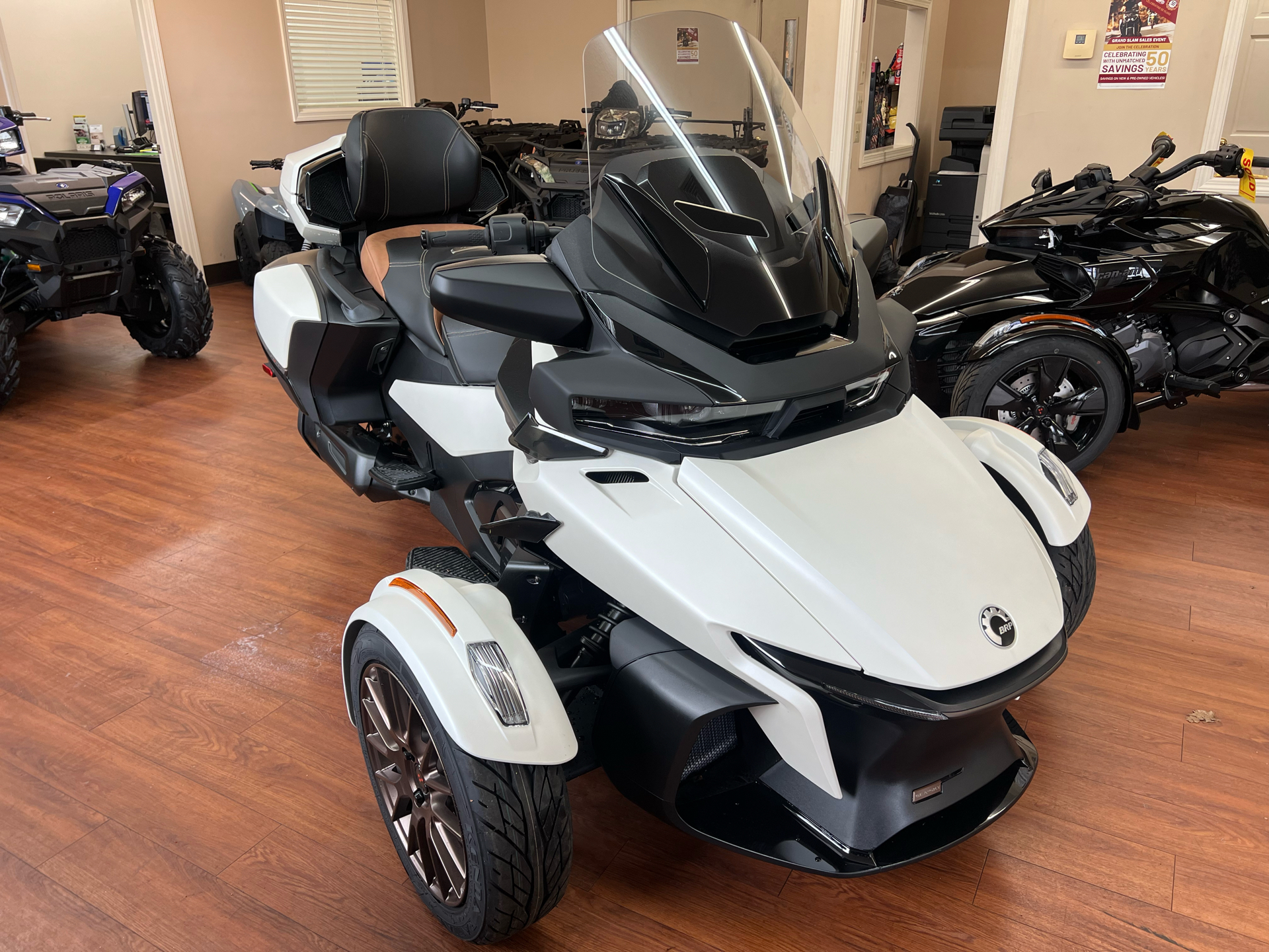 2024 Can-Am Spyder RT Sea-to-Sky in North Chelmsford, Massachusetts - Photo 8