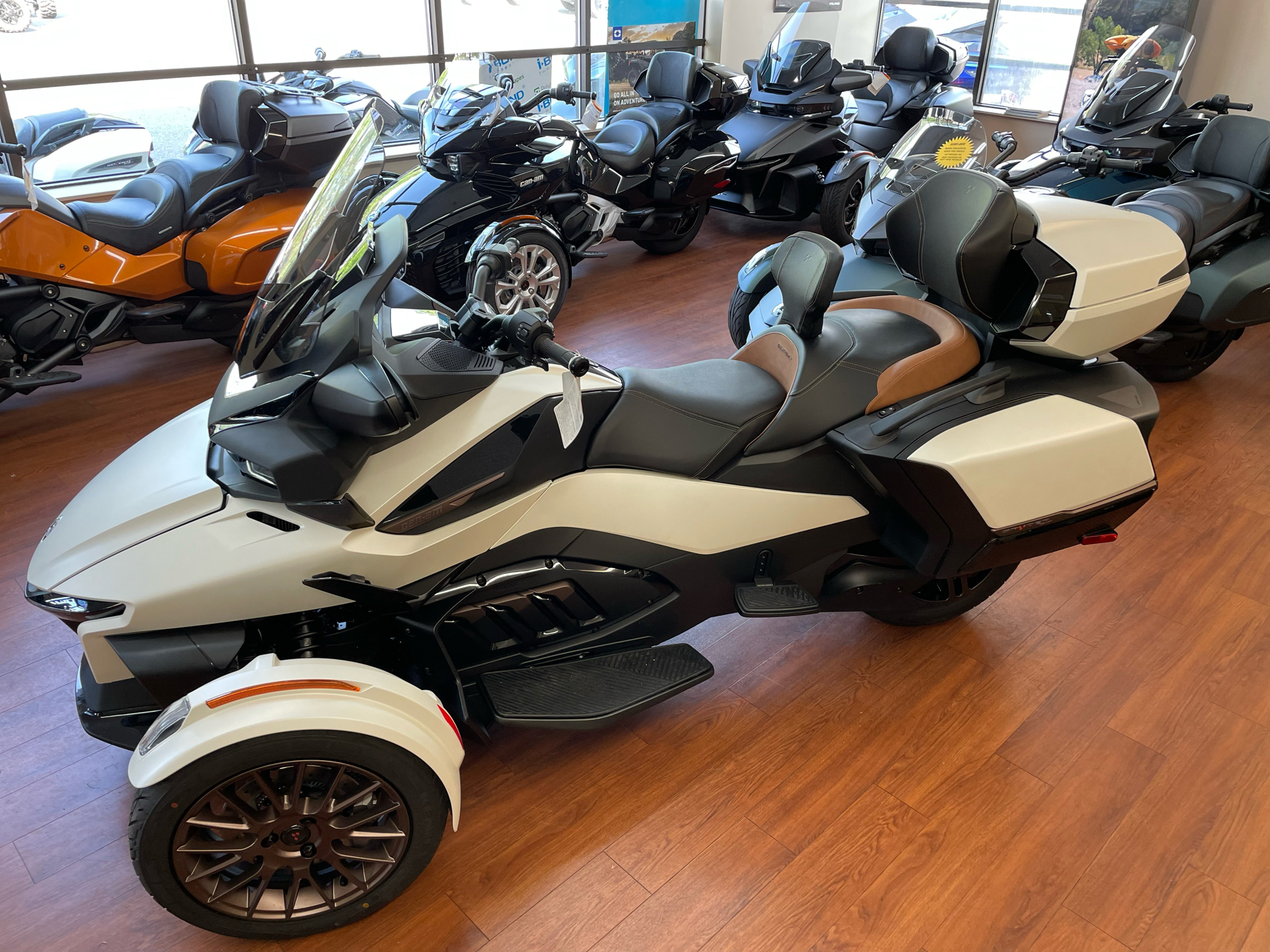 2024 Can-Am Spyder RT Sea-to-Sky in North Chelmsford, Massachusetts - Photo 3