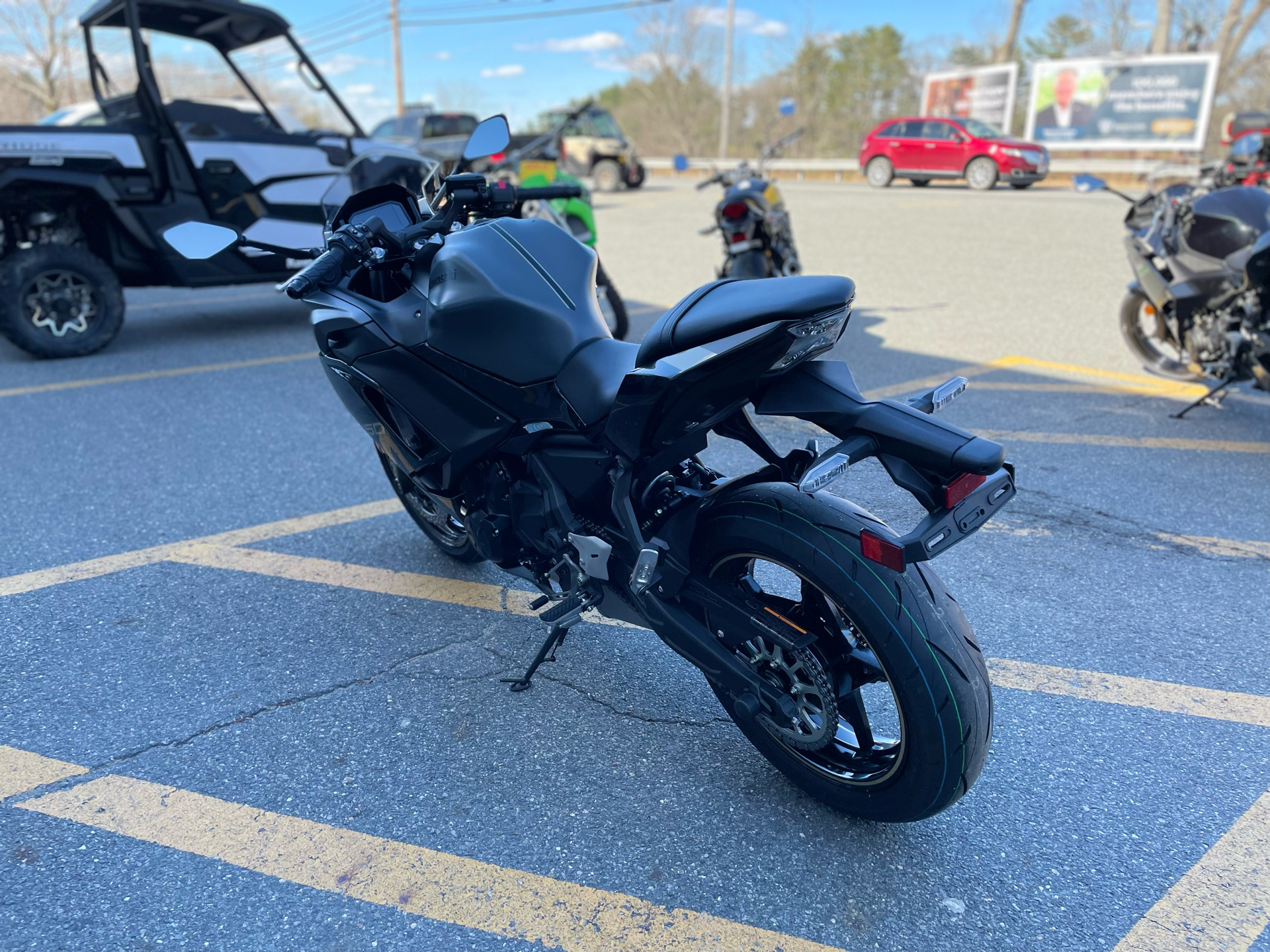 2024 Kawasaki Ninja 650 in North Chelmsford, Massachusetts - Photo 3