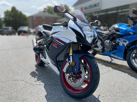 2025 Suzuki GSX-R750 in North Chelmsford, Massachusetts - Photo 3