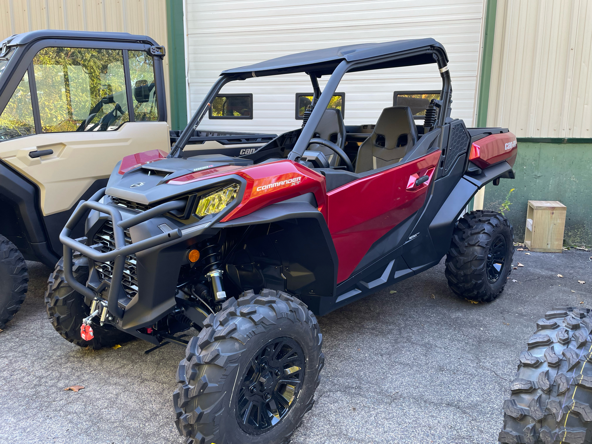 2025 Can-Am Commander XT 1000R in North Chelmsford, Massachusetts - Photo 1