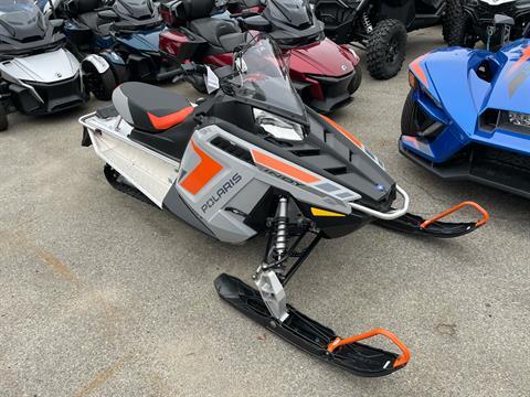 2025 Polaris 550 Indy Sport 121 ES in North Chelmsford, Massachusetts - Photo 2