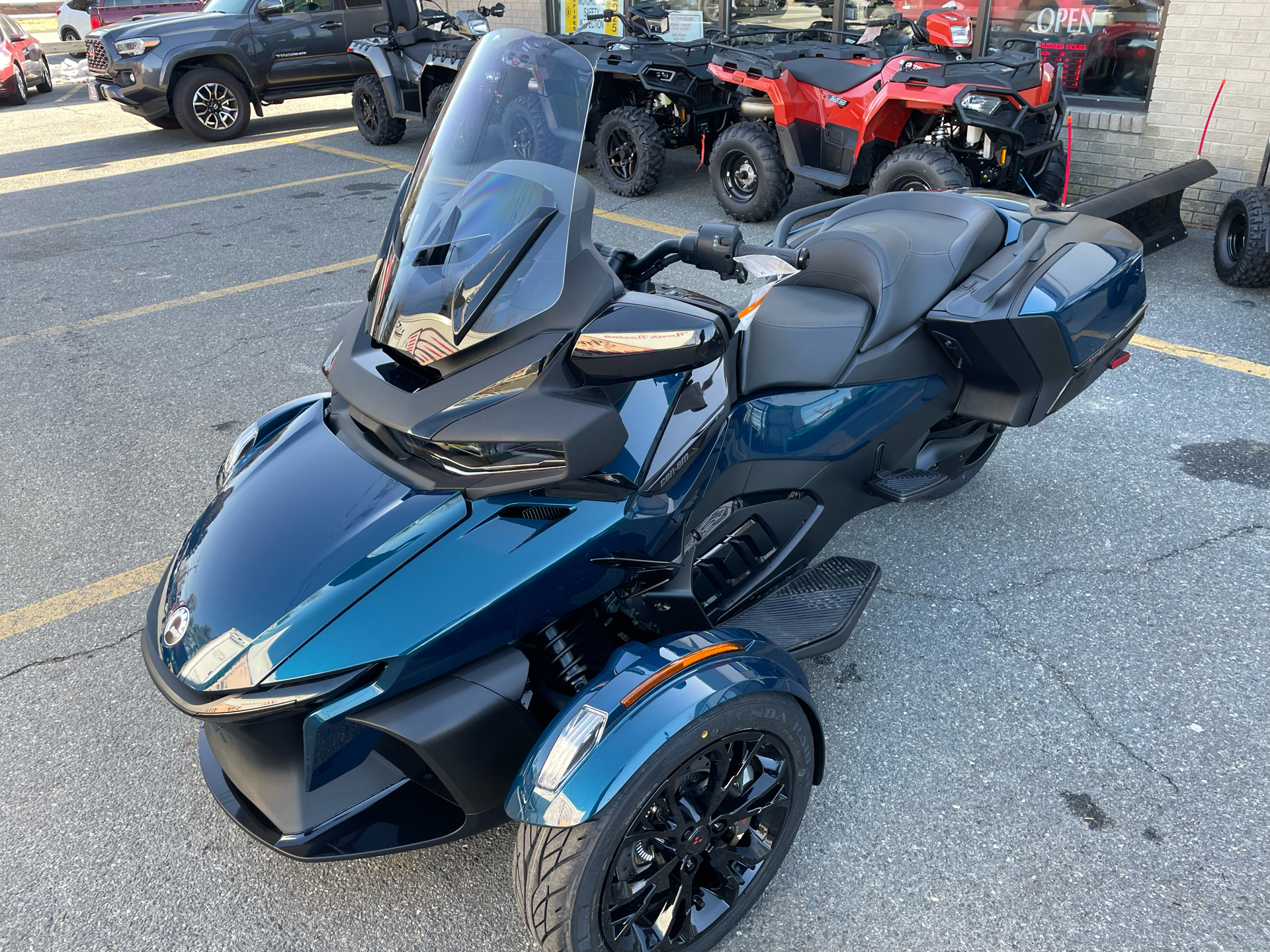 2024 Can-Am Spyder RT in North Chelmsford, Massachusetts - Photo 18
