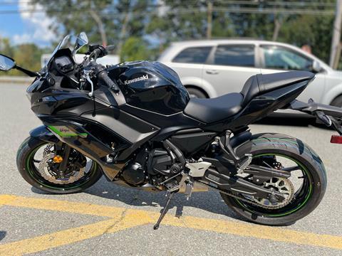 2025 Kawasaki Ninja 650 in North Chelmsford, Massachusetts - Photo 3