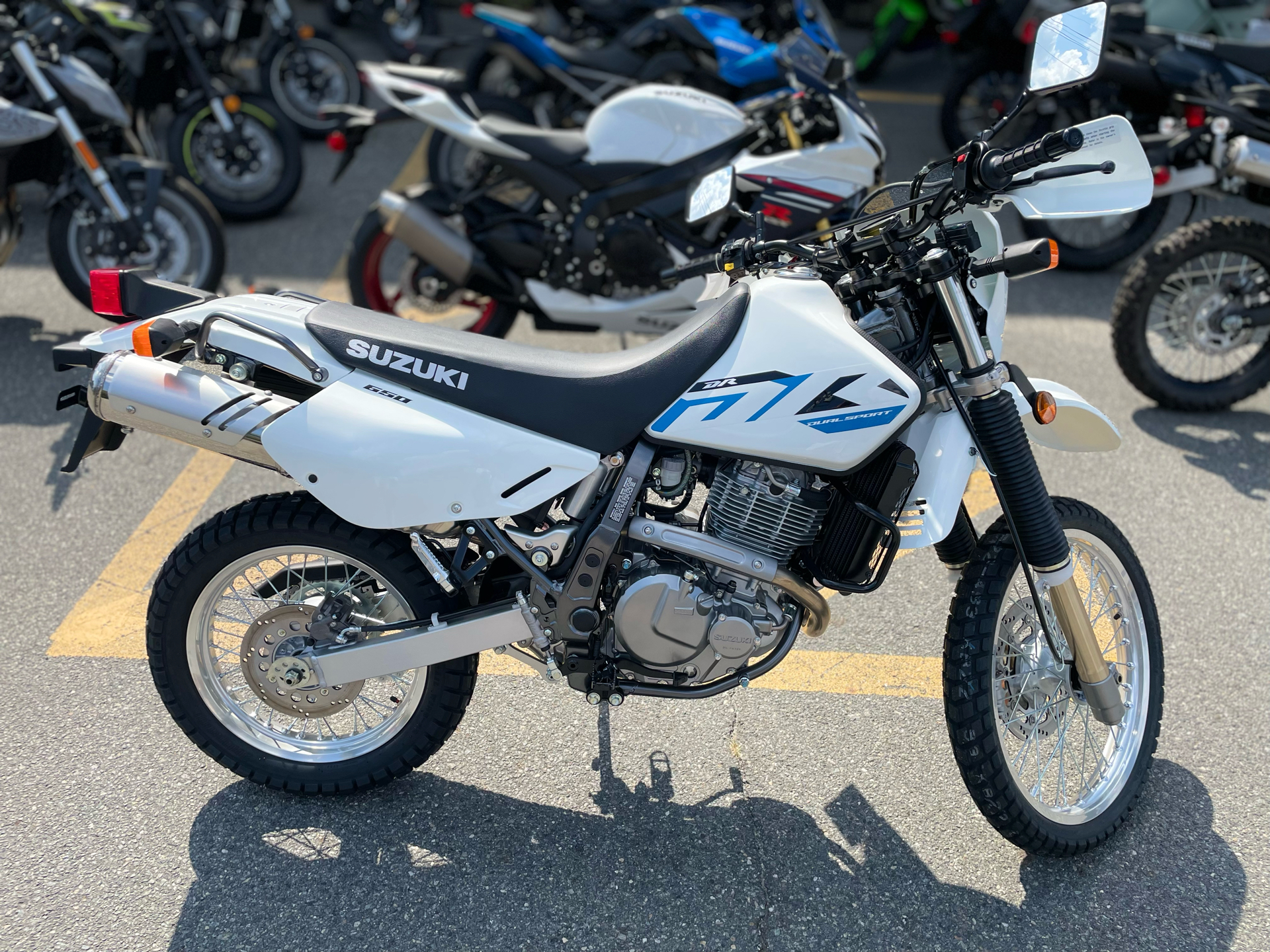 2025 Suzuki DR650S in North Chelmsford, Massachusetts - Photo 8