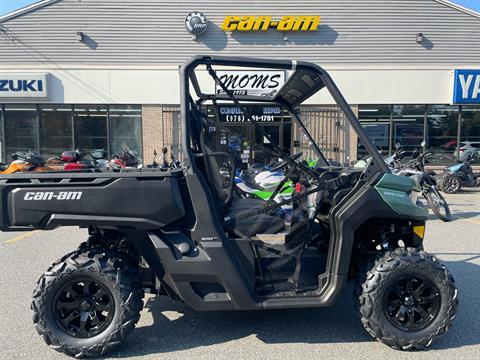 2025 Can-Am Defender DPS HD7 in North Chelmsford, Massachusetts - Photo 5