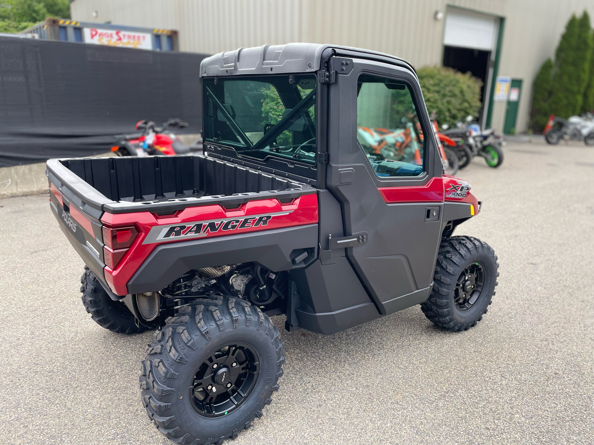 2025 Polaris Ranger XP 1000 NorthStar Edition Premium With Fixed Windshield in North Chelmsford, Massachusetts - Photo 8