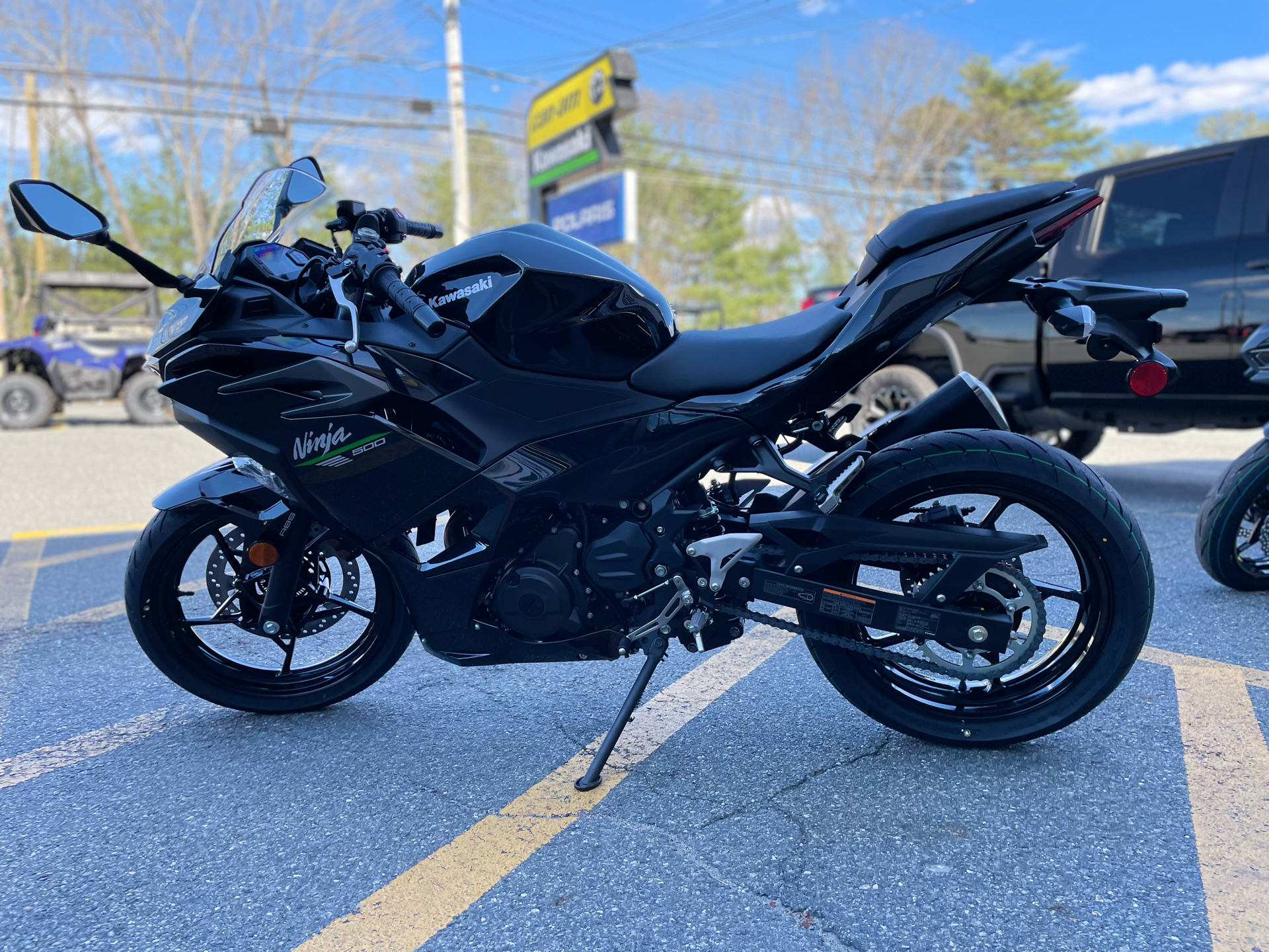 2024 Kawasaki Ninja 500 ABS in North Chelmsford, Massachusetts - Photo 6