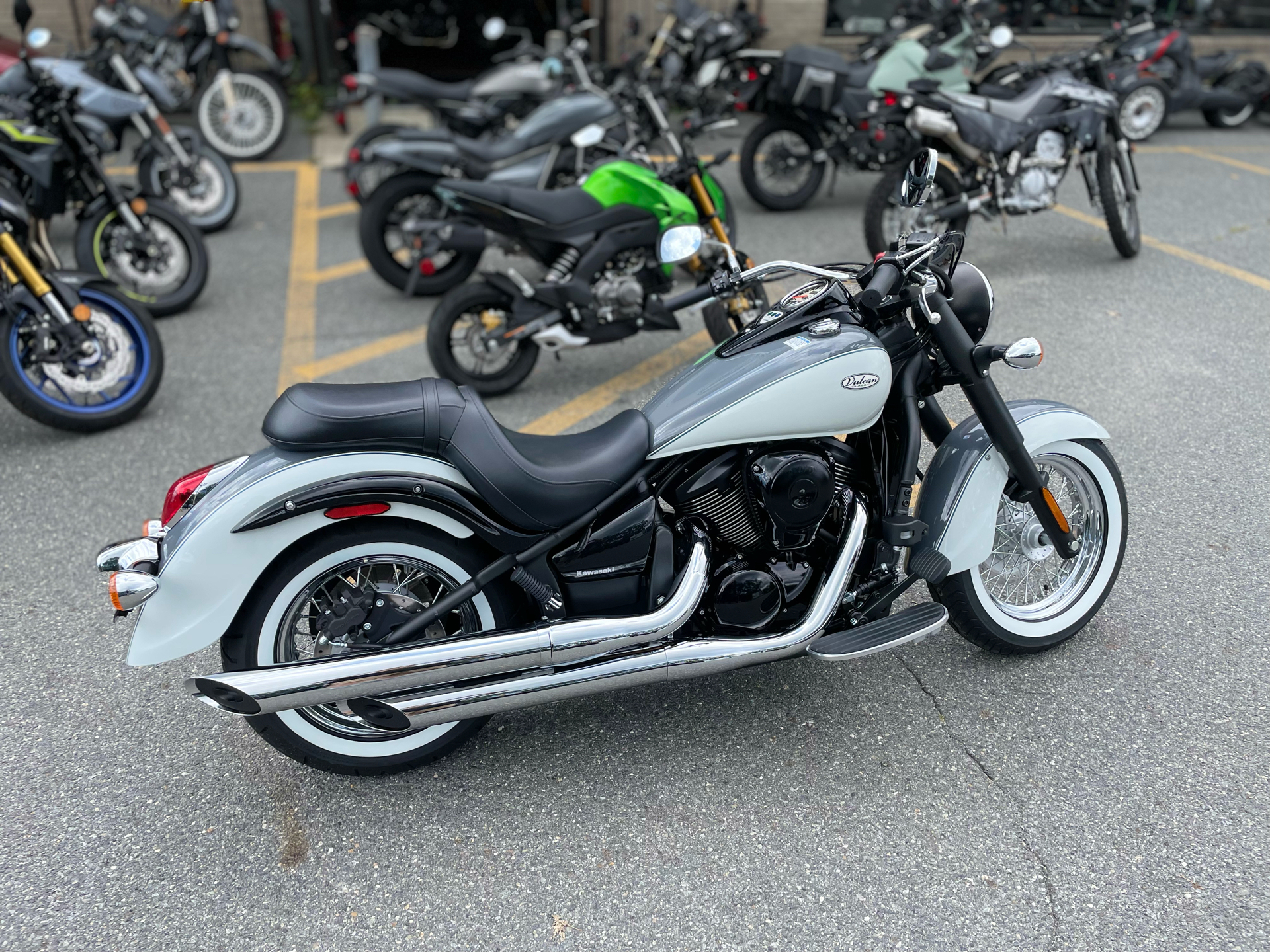 2024 Kawasaki Vulcan 900 Classic in North Chelmsford, Massachusetts - Photo 10