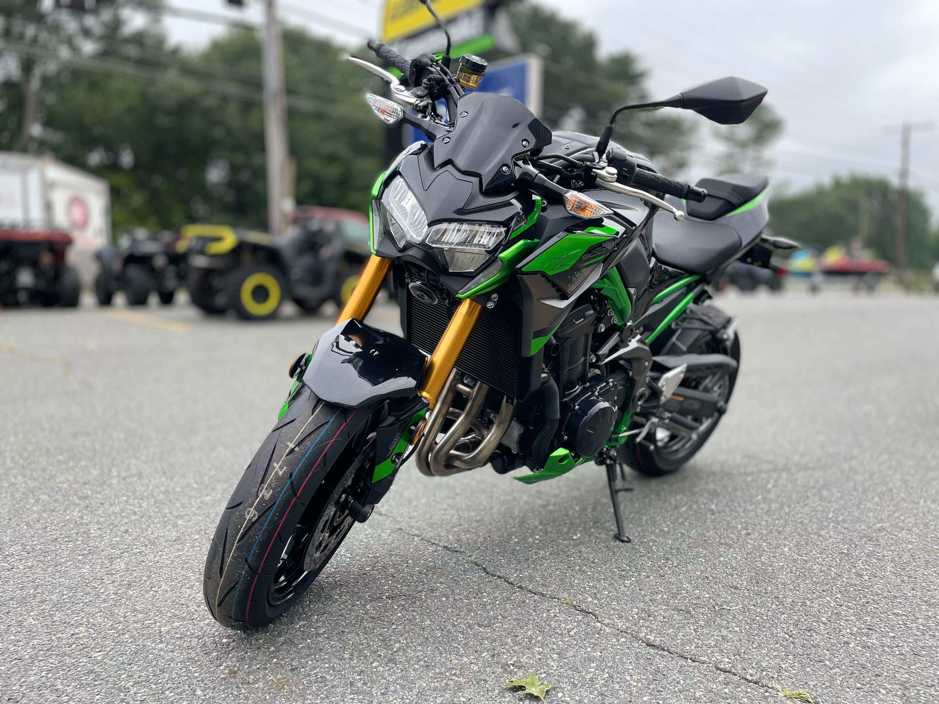 2024 Kawasaki Z900 SE ABS in North Chelmsford, Massachusetts - Photo 4