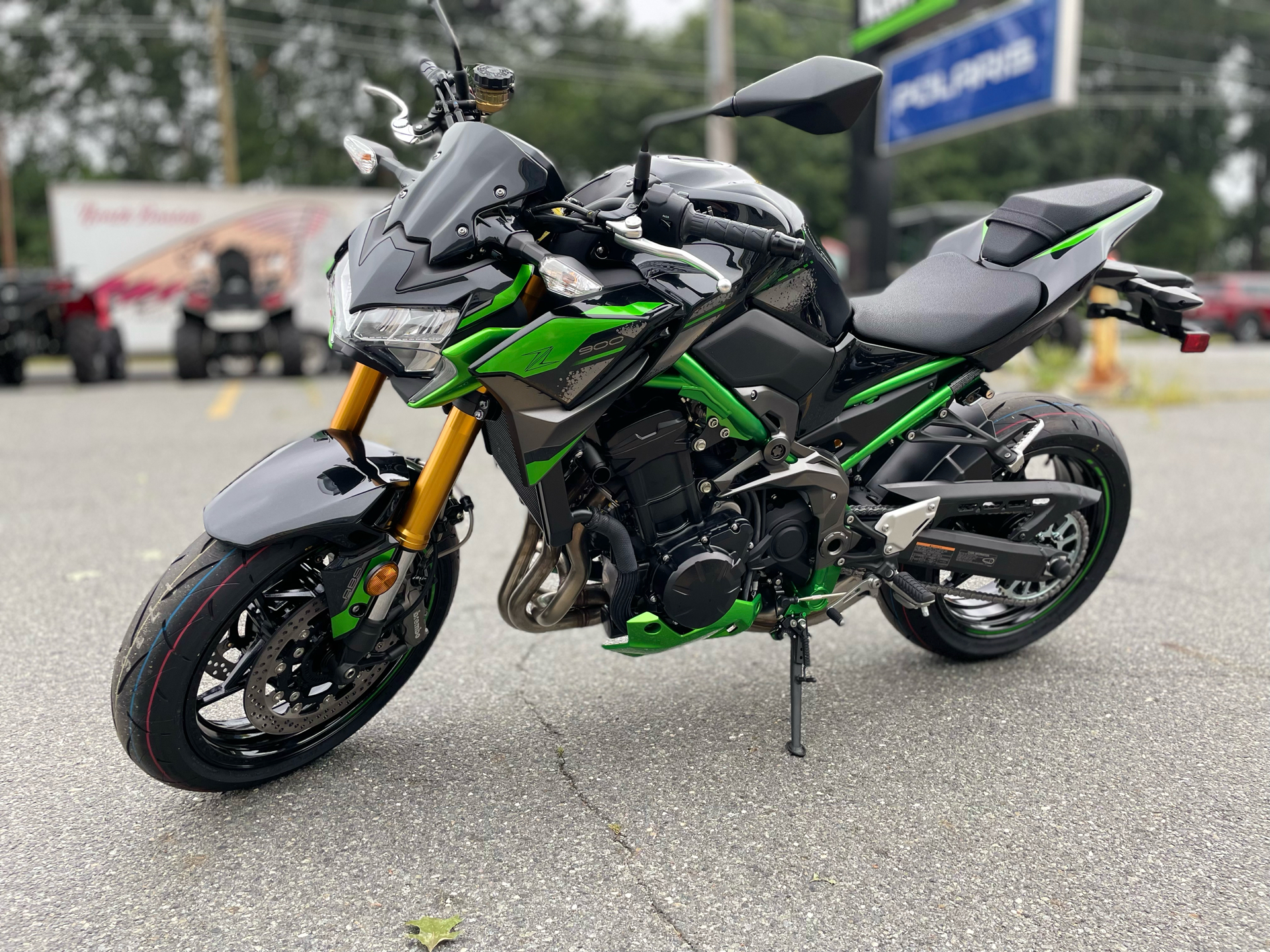 2024 Kawasaki Z900 SE ABS in North Chelmsford, Massachusetts - Photo 6