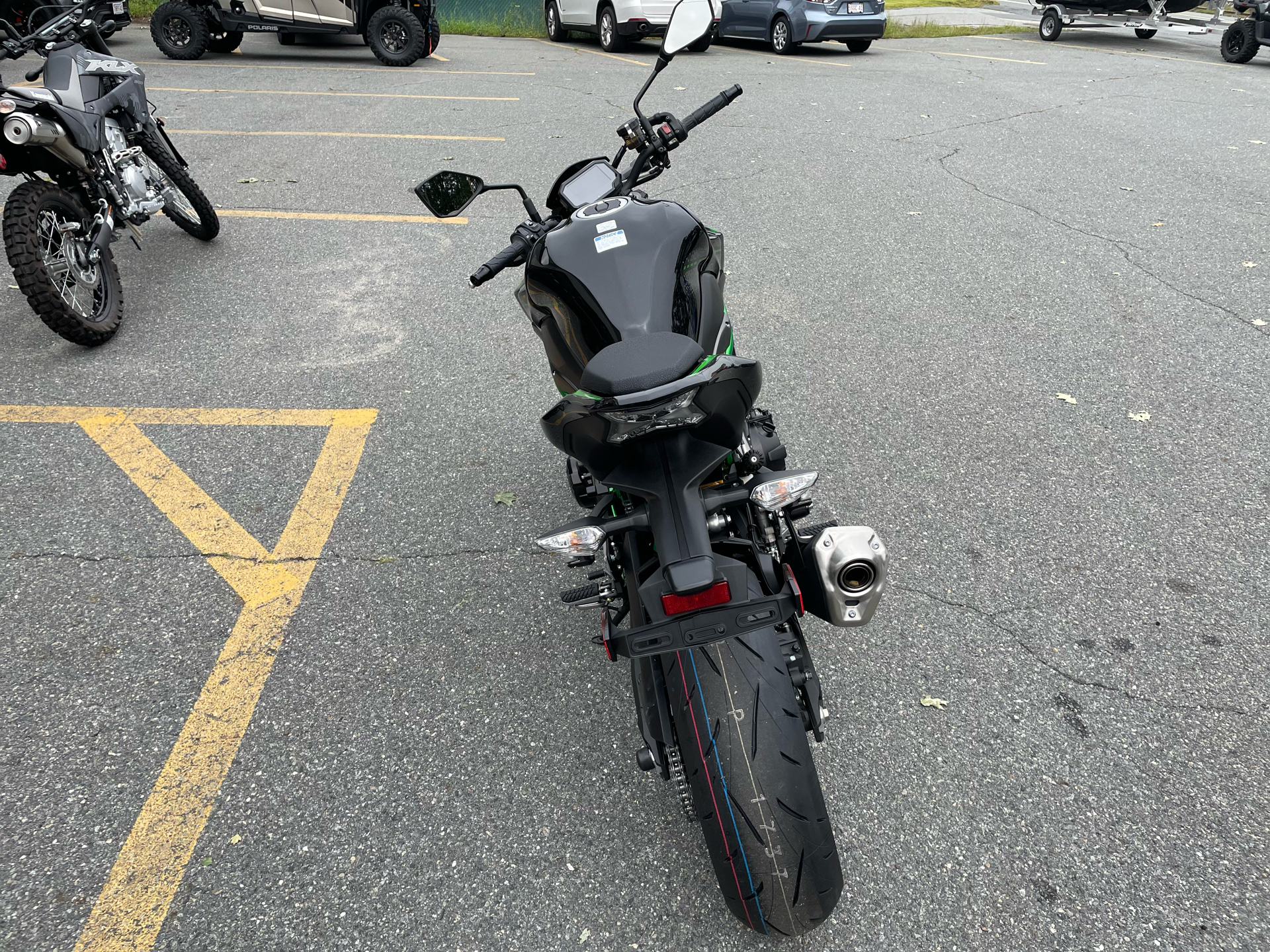 2024 Kawasaki Z900 SE ABS in North Chelmsford, Massachusetts - Photo 9