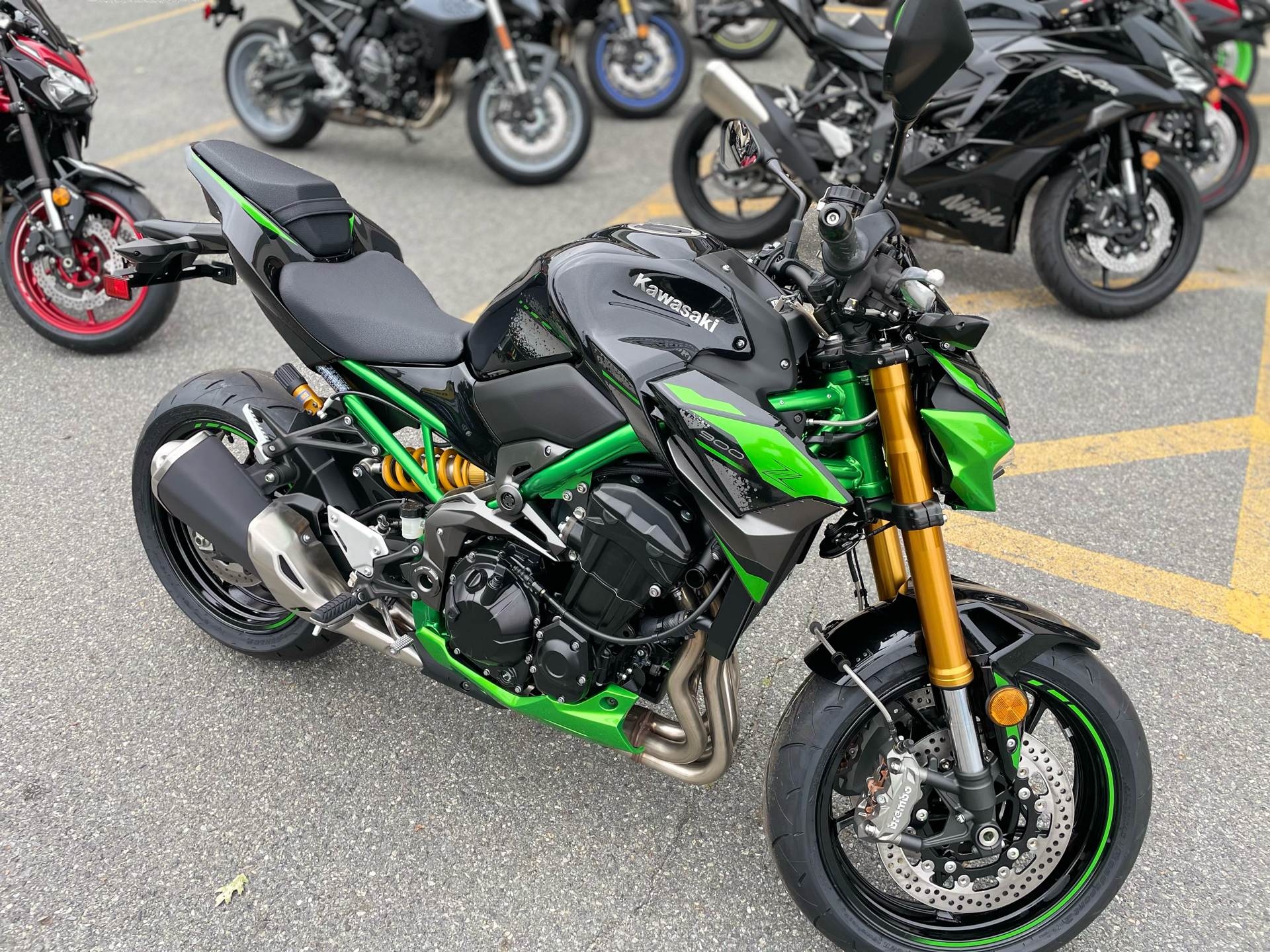 2024 Kawasaki Z900 SE ABS in North Chelmsford, Massachusetts - Photo 11