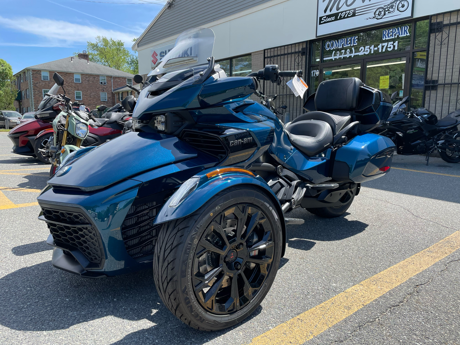 2024 Can-Am Spyder F3 Limited in North Chelmsford, Massachusetts - Photo 2
