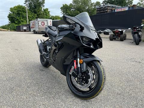 2024 Kawasaki Ninja ZX-10R ABS in North Chelmsford, Massachusetts - Photo 4