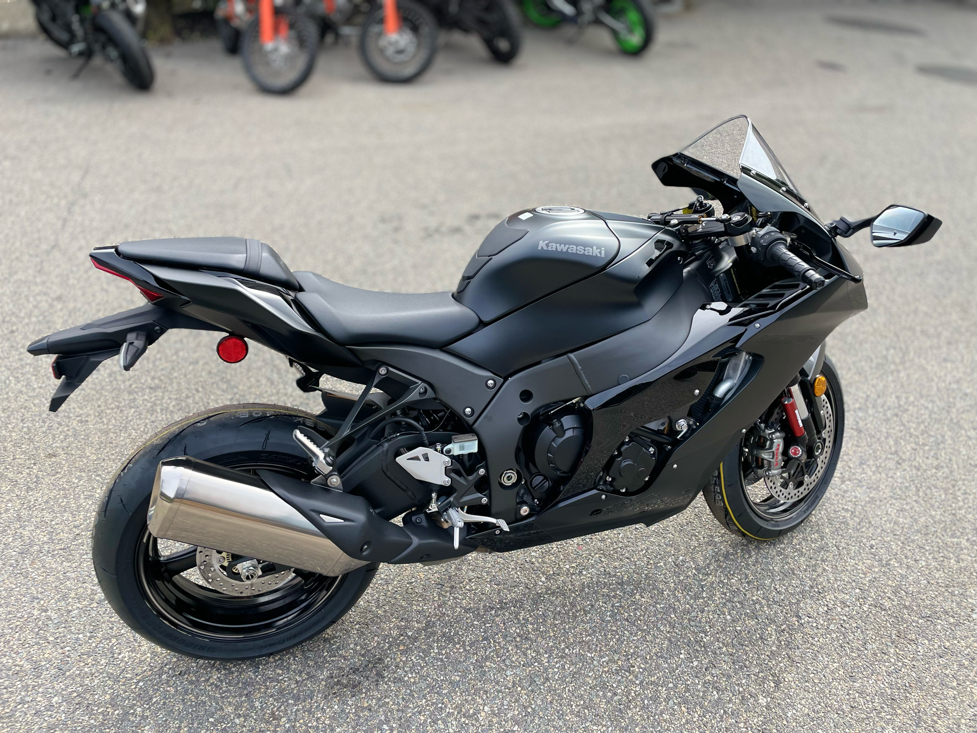 2024 Kawasaki Ninja ZX-10R ABS in North Chelmsford, Massachusetts - Photo 10