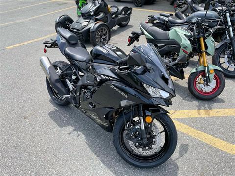 2024 Kawasaki Ninja ZX-4R ABS in North Chelmsford, Massachusetts - Photo 3