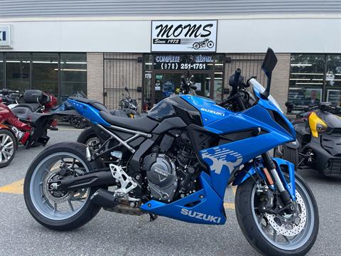 2024 Suzuki GSX-8R in North Chelmsford, Massachusetts - Photo 2