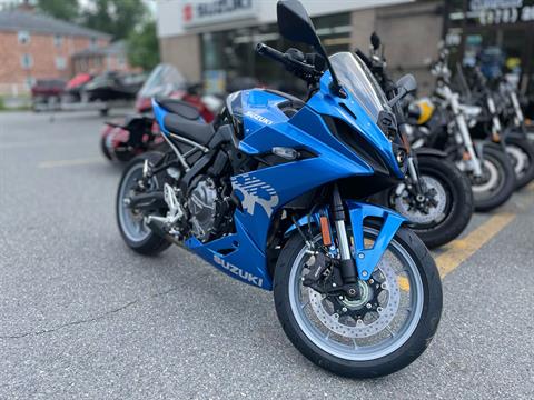 2024 Suzuki GSX-8R in North Chelmsford, Massachusetts - Photo 1