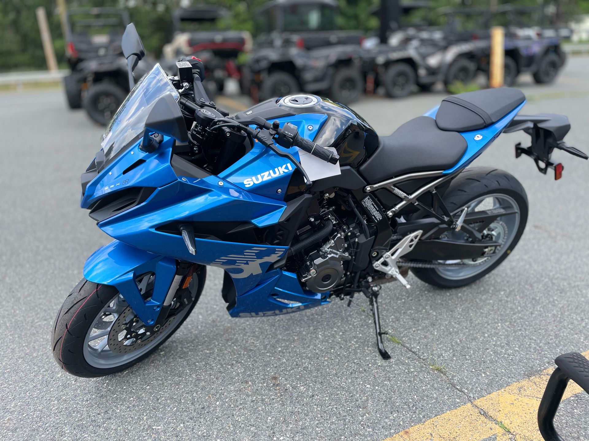 2024 Suzuki GSX-8R in North Chelmsford, Massachusetts - Photo 9