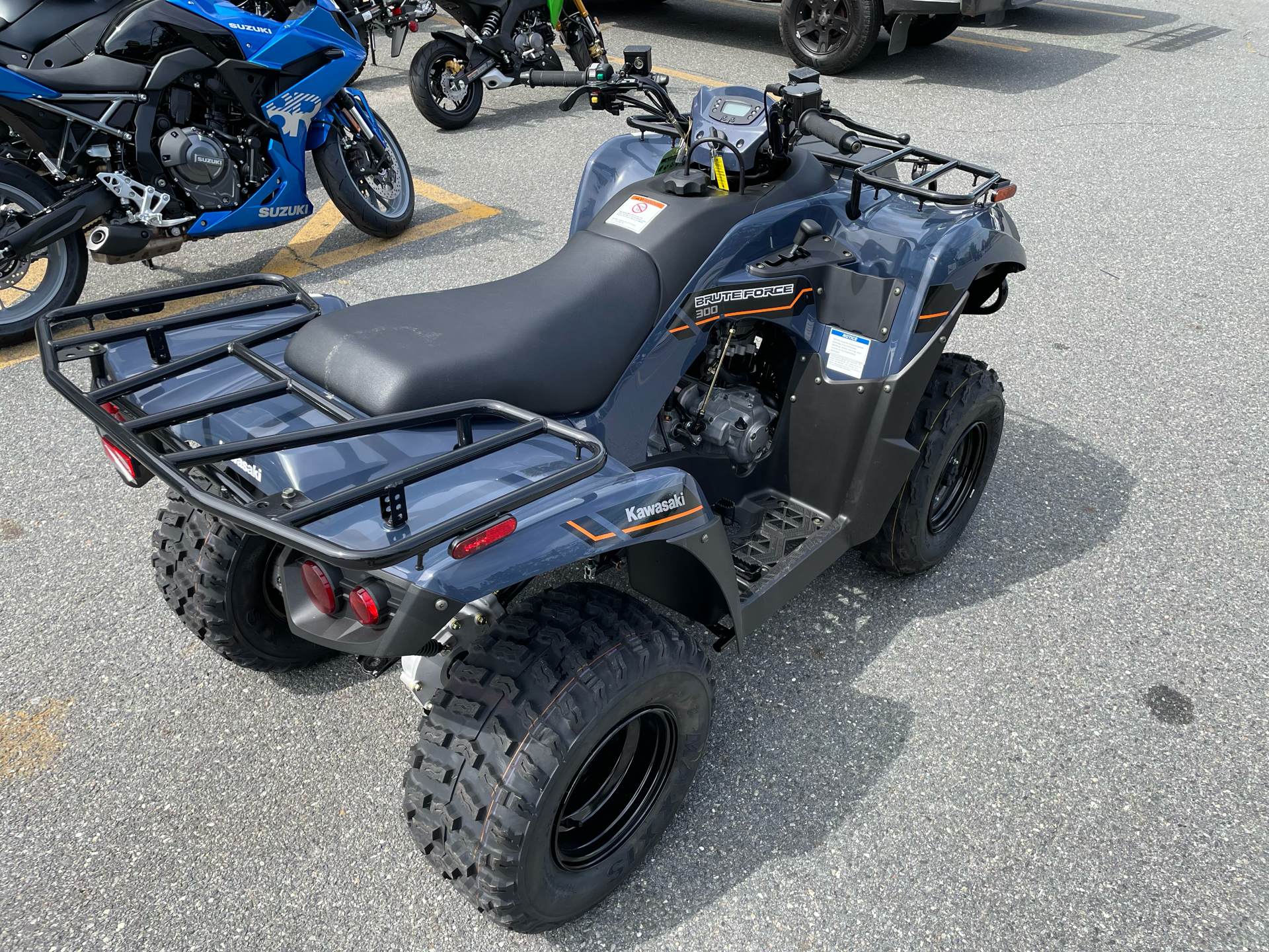 2025 Kawasaki Brute Force 300 in North Chelmsford, Massachusetts - Photo 7