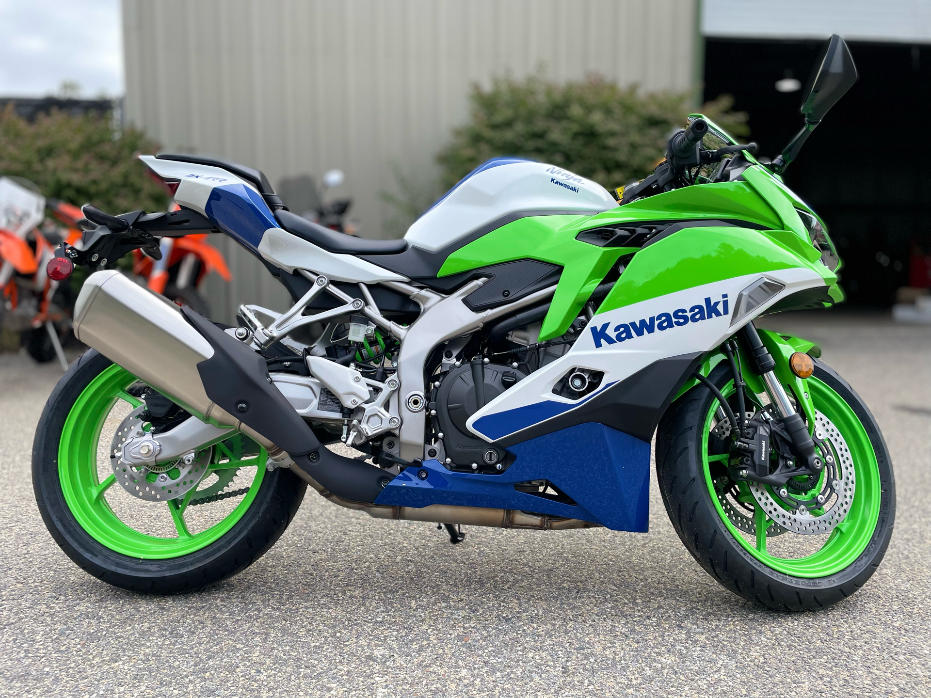 2024 Kawasaki Ninja ZX-4RR 40th Anniversary Edition ABS in North Chelmsford, Massachusetts - Photo 7