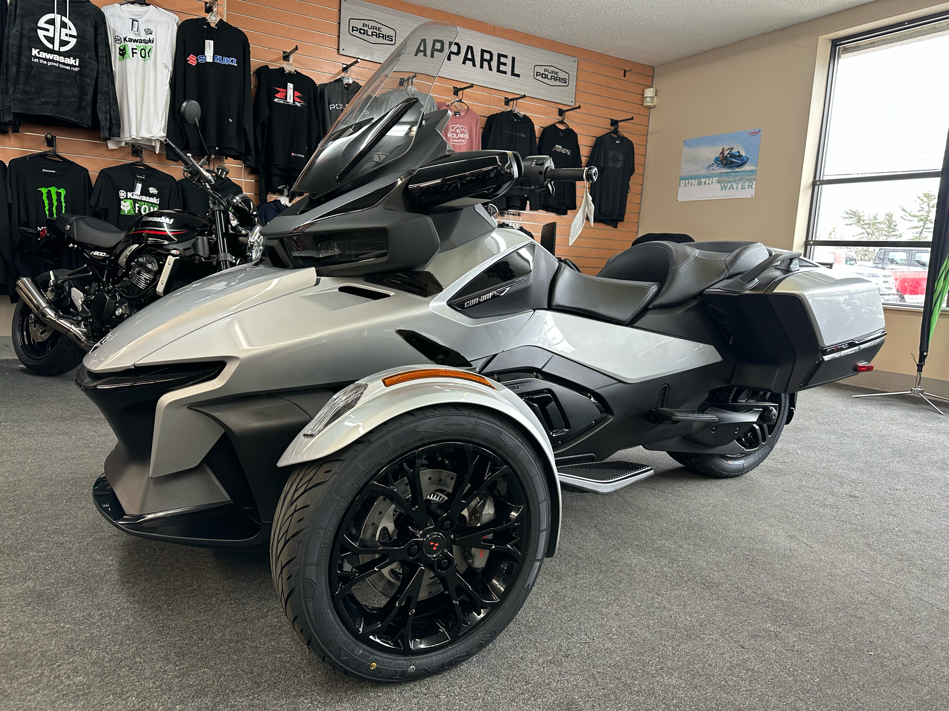 2024 Can-Am Spyder RT in North Chelmsford, Massachusetts - Photo 3