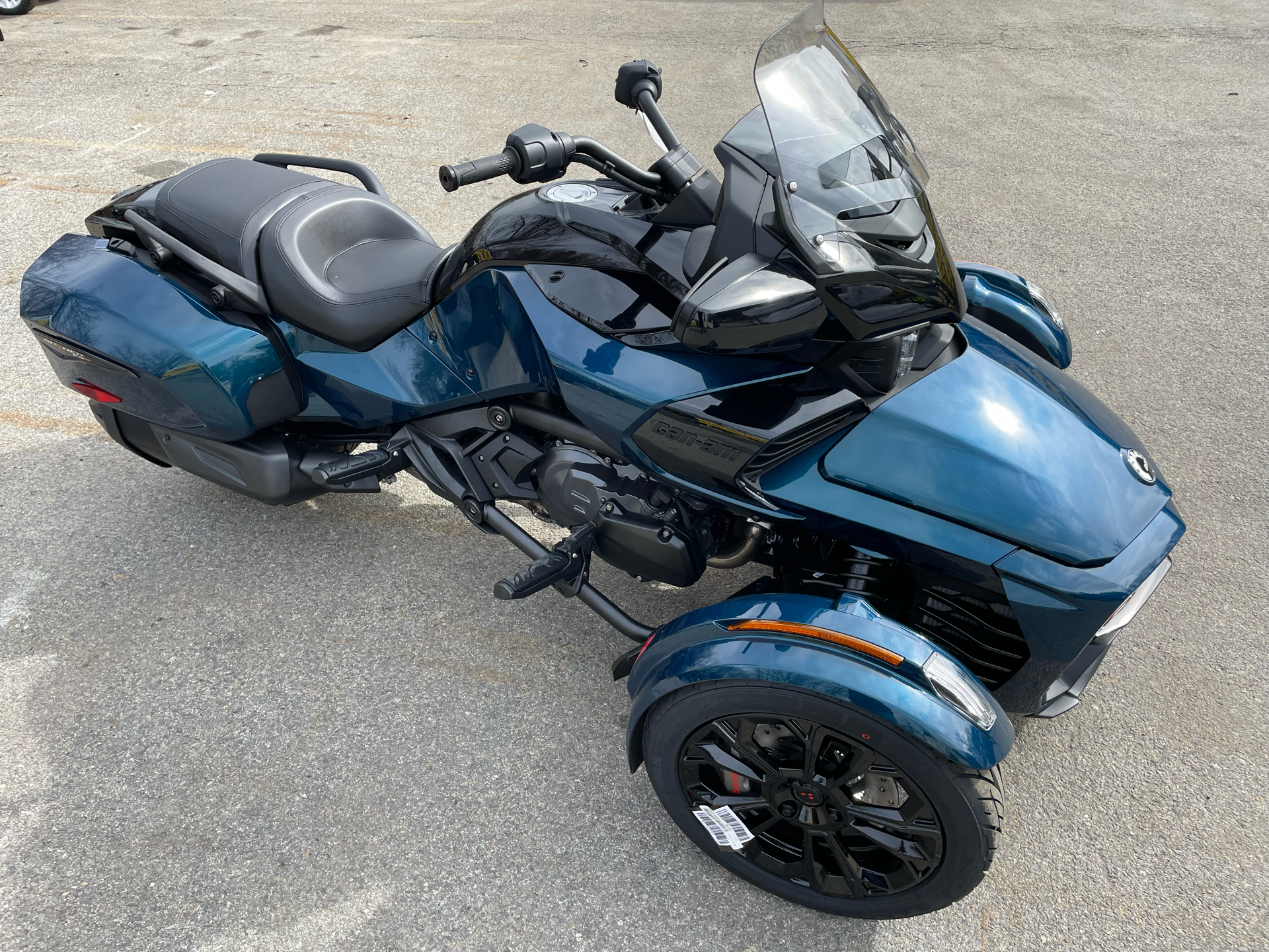 2024 Can-Am Spyder F3-T in North Chelmsford, Massachusetts - Photo 1