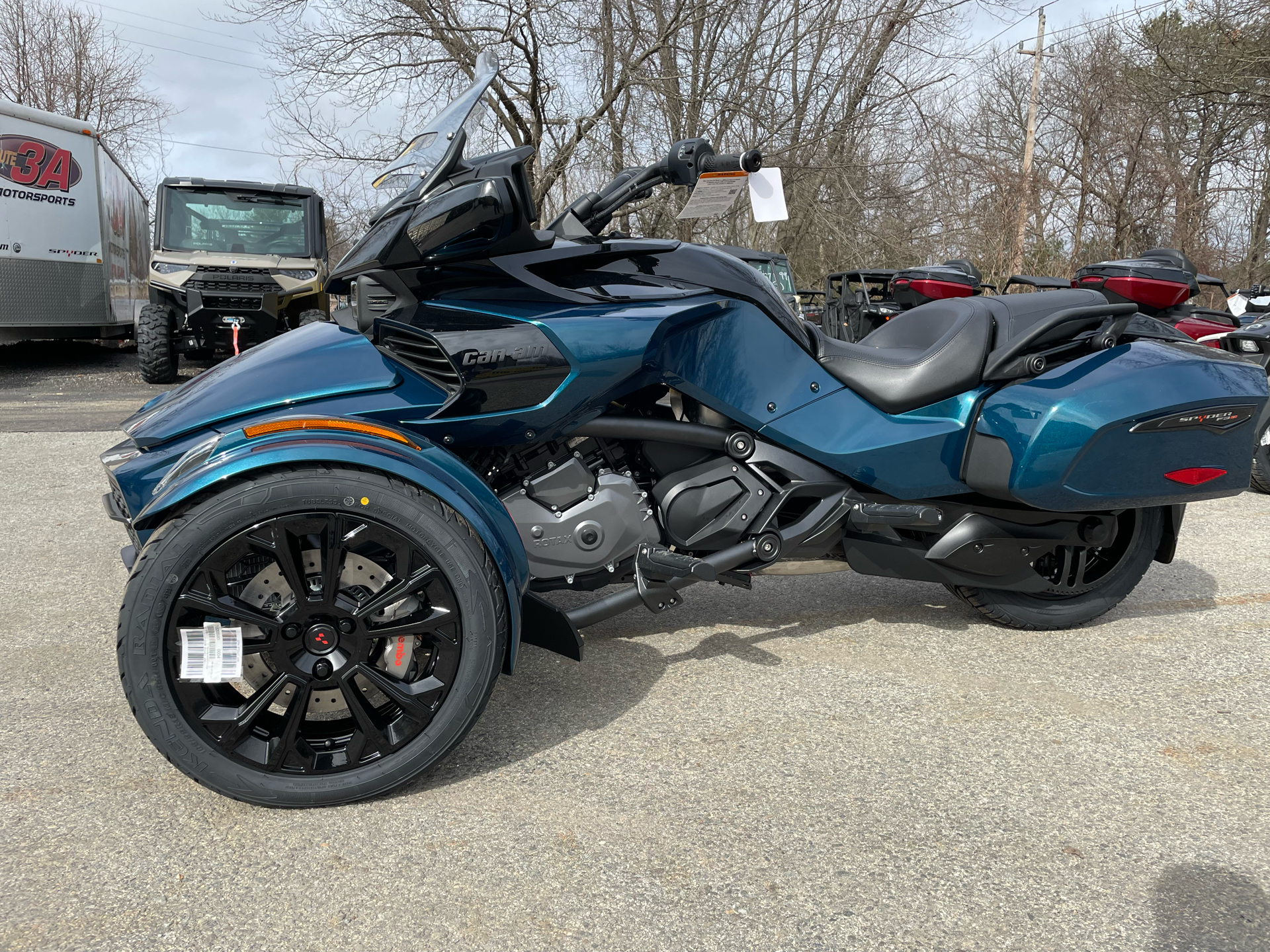 2024 Can-Am Spyder F3-T in North Chelmsford, Massachusetts - Photo 11