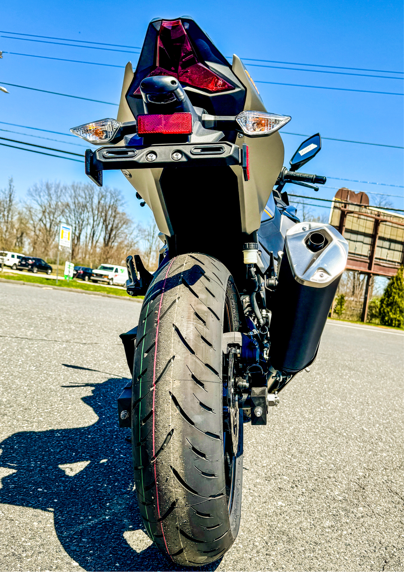 2023 Kawasaki Ninja 400 in Enfield, Connecticut - Photo 14