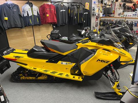 2023 Ski-Doo MXZ Blizzard 600R E-TEC ES Ice Ripper XT 1.25 in Enfield, Connecticut - Photo 1