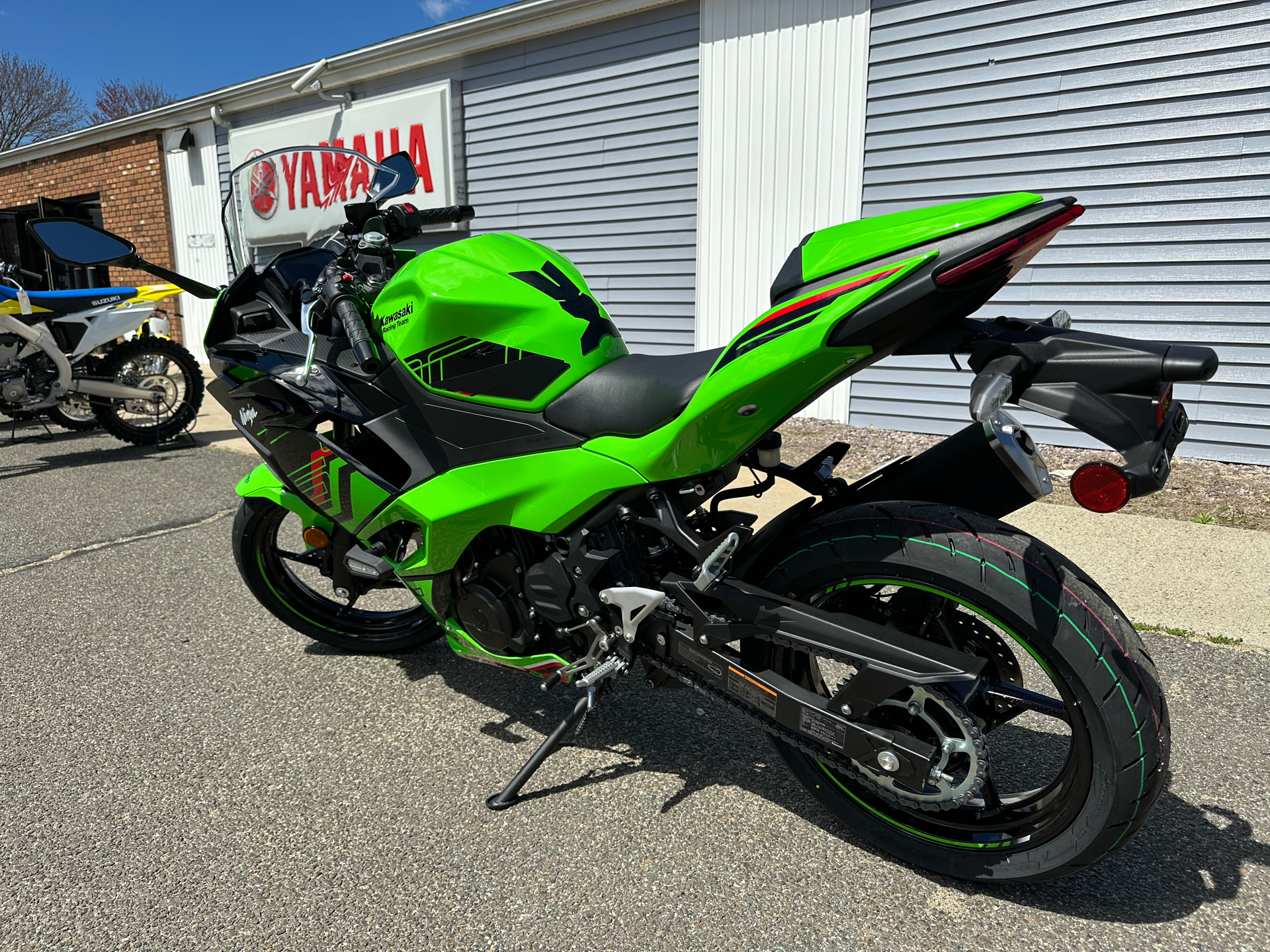 2024 Kawasaki Ninja 500 KRT Edition SE ABS in Enfield, Connecticut - Photo 7