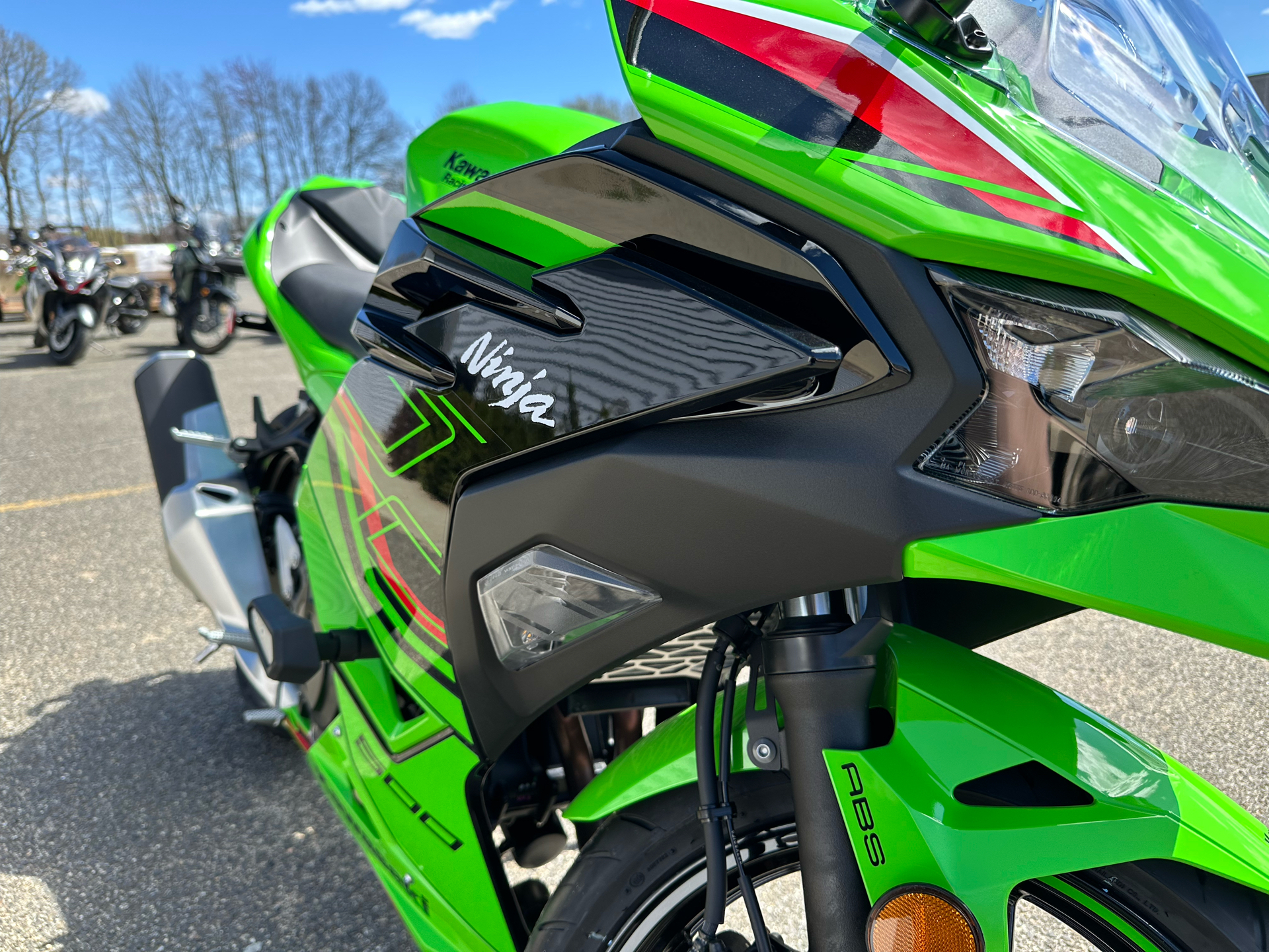 2024 Kawasaki Ninja 500 KRT Edition SE ABS in Enfield, Connecticut - Photo 12
